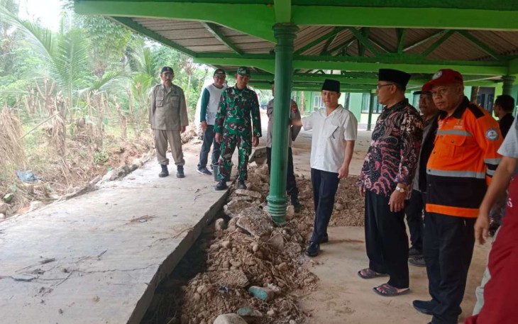 Peninjauan daerah terdampak banjir 