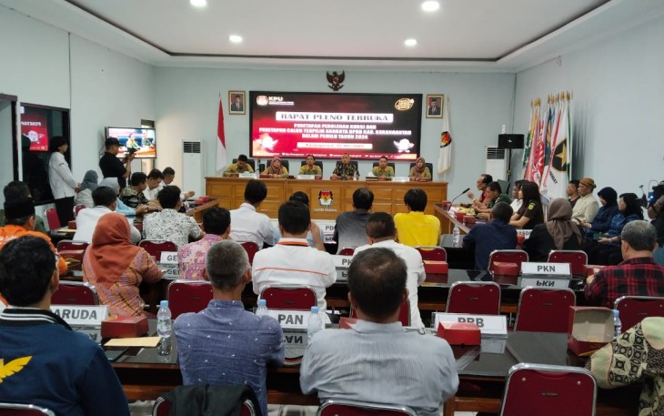 KPU Karanganyar menggelar rapat pleno terbuka penetapan perolehan kursi dan penetapan calon legislatif anggota DPRD Kabupaten Karanganyar terpilih dalam Pemilu tahun 2024, di kantor KPU setempat, Kamis (2/5/2024)