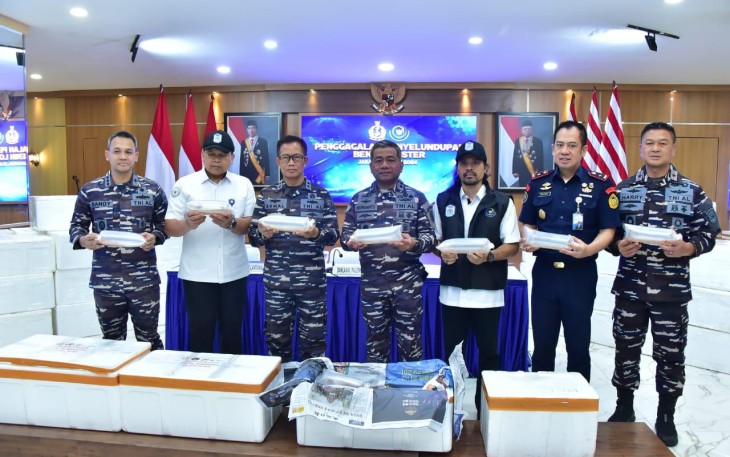 Konferensi Pers Penyeludupan Baby Lobster Senilai Rp46,8 Miliar di Jakarta 