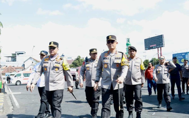 Kapolda Jatim Irjen Pol Imam Sugianto meninjau pelabuhan ASDP Ketapang, Banyuwangi 