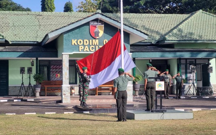 Upacara bendera Hari Kebangkitan Nasional Kodim 0801/Pacitan 