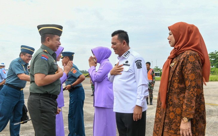 Gubernur Kepri Sambut Kedatangan Panglima TNI
