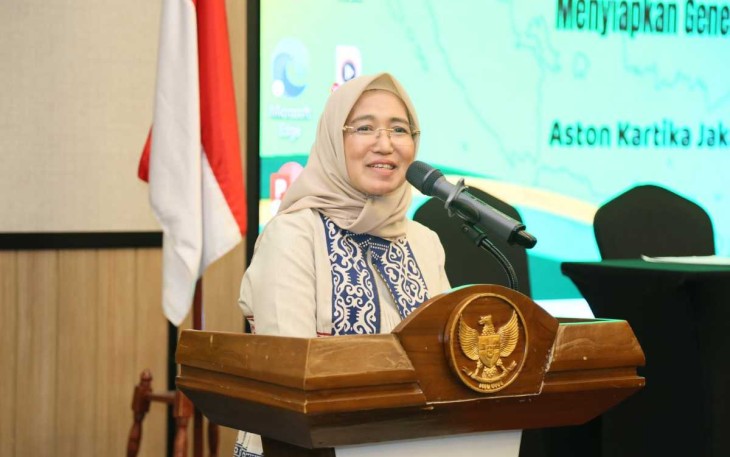 Ketua Umum PP-PAUD Nani Suhajar Diantoro 