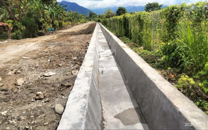 Saluran irigasi desa Pammesakang 