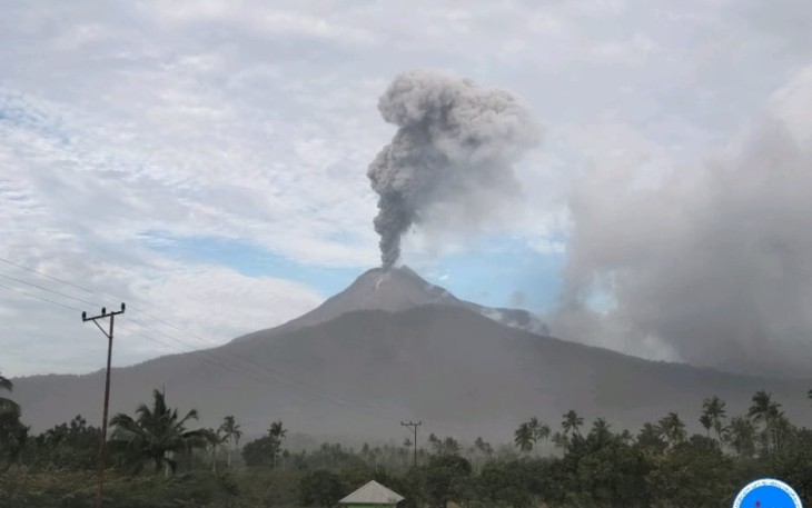 Erupsi Gunungapi Lewotobi Laki-Laki 