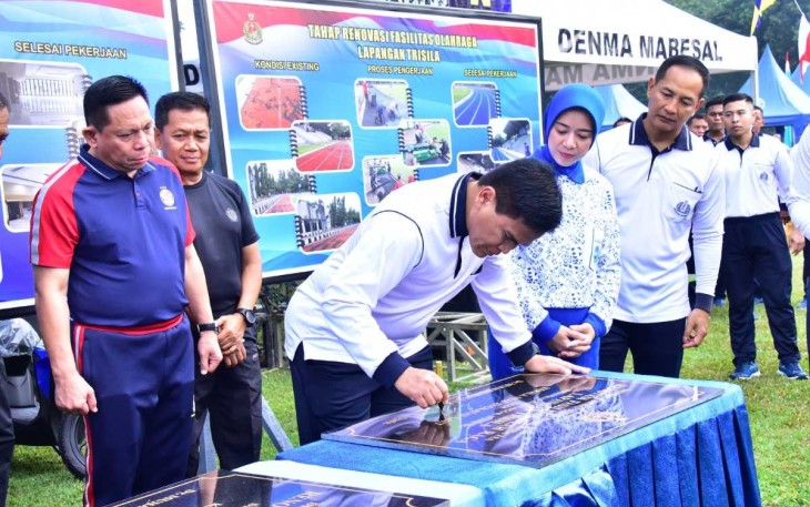 Kasal Laksamana TNI Muhammad Ali saat peresmian fasilitas olahraga di Mabesal Jakarta 