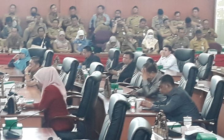 Rapat paripurna DPRD Kota Depok 