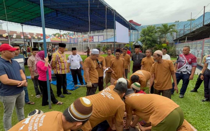 Pemotongan hewan kurban di Lapas Binjai 