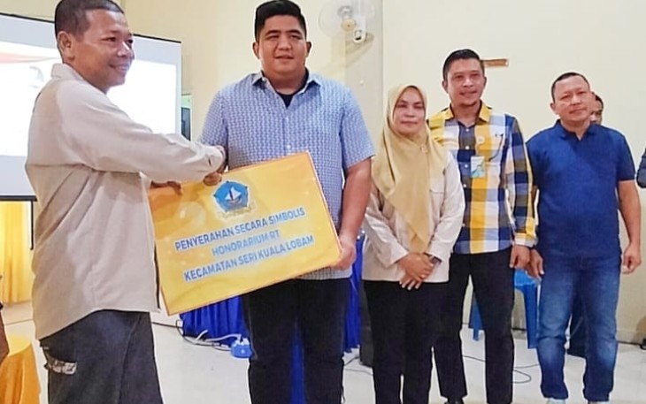 Bupati Bintan Sebut RT/RW Garda Terdepan Dalam Pelayanan Masyarakat Patut di Perhatikan 