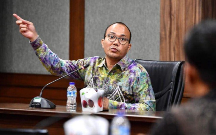 Staf Ahli Menteri Bidang Hubungan Antar Lembaga KemenkopUKM Riza Damanik
