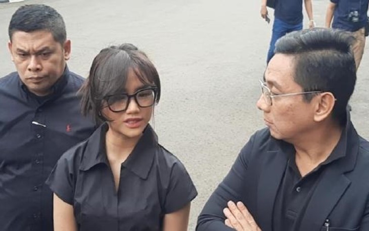Artis Fujianti Utami Putri 