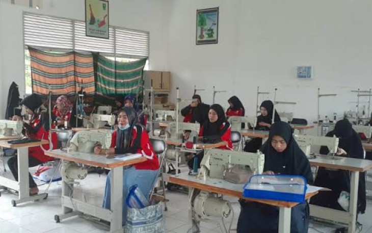 Pelatihan Kerja Berbasis Kompetensi Tahap II oleh UPTD BLK Disnakertrans 