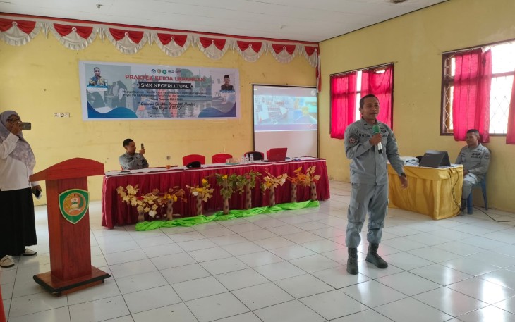 Stasiun Bakamla Tual Gelar Sosialisasi K3 di SMKN 1 Tual 