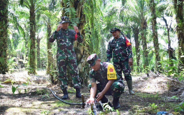 Tim Wasev bersama Dansatgas TMMD Kodim 0204/DS Tinjau langsung lokasi sumber air bersih untuk pompa hidram
