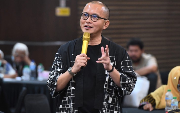 Stafsus Menteri Bidang Pemberdayaan Ekonomi Kreatif KemenkopUKM Fiki Satari