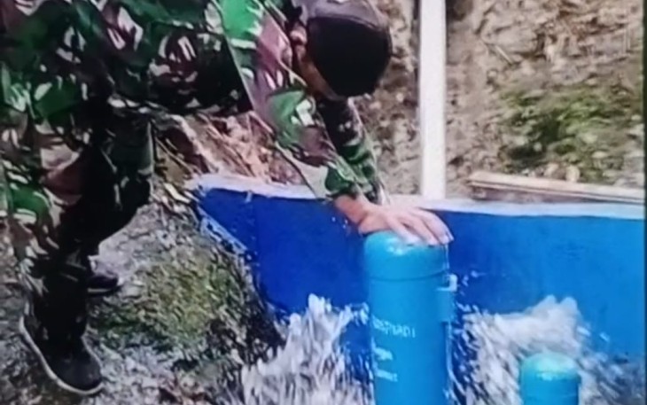 Satgas TMMD Lakukan Pemeriksaan Titik Sumber Air Pompa Hidram.