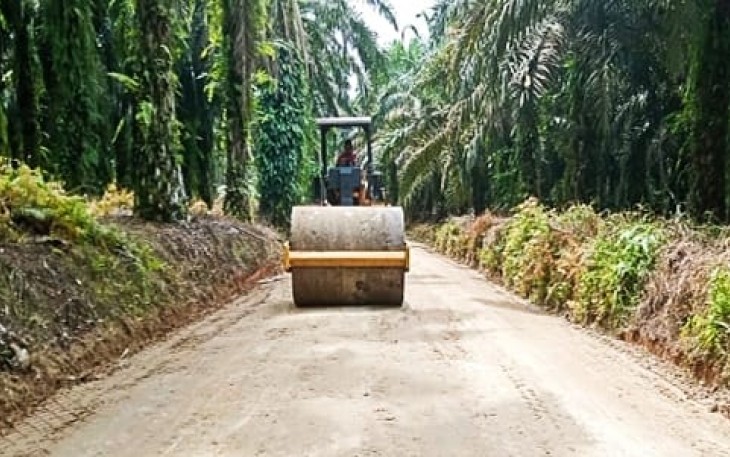 Alat Berat di lokasi TMMD.