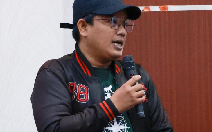 Pengamat Bustomi Menggugat
