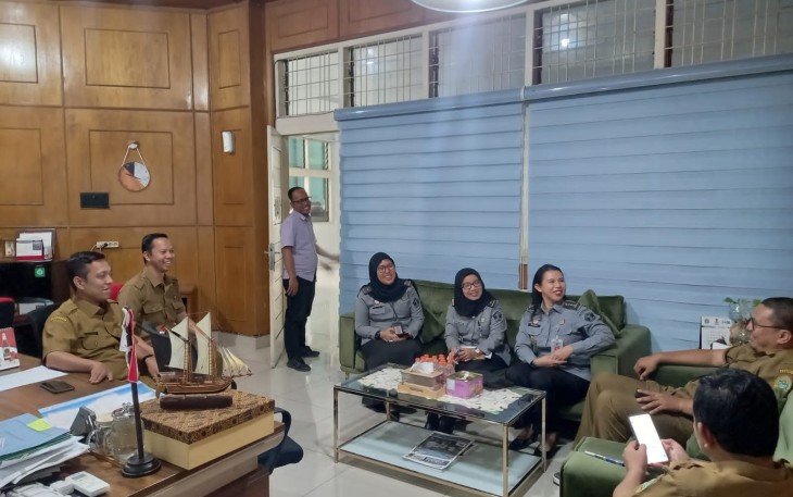 Flora Nainggolan Beserta Tim Kanwil Kemenkumham Sumut Kunjungi Dinas Perindustrian dan Perdagangan  Provinsi Sumut Lakukan Pembahasan.