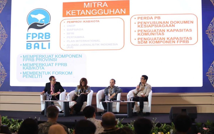 Perwakilan Forum Pengurangan Risiko Bencana (FPRB) I Putu Sita Wijaya (memegang mic) saat menjadi narasumber pada kegiatan Global Forum for Suistainable Resilience (GFSR) di JIEXPO Kemayoran, Jakarta Kamis (12/9).