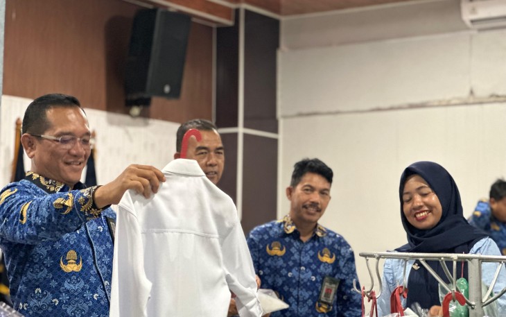 Kalapas Kelas I Medan Bersama Lembaga Kursus Resmi Menutup Program Pelatihan Warga Binaan.