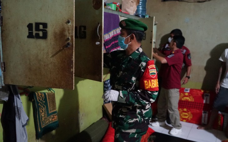 Lapas I Medan Gelar Razia Terpadu Pada Blok Hunian Bersama Jajaran TNI dan Polri.