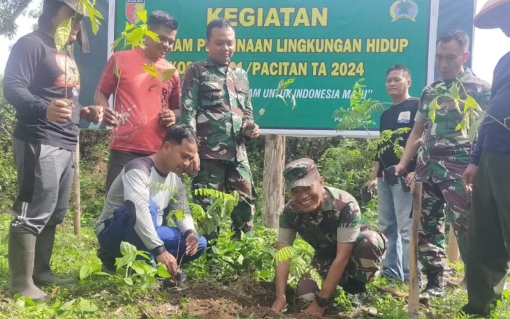 Melestarikan lingkungan di wilayah desa binaan 