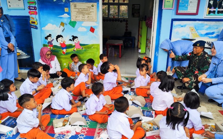 Lanud RHF Gelar Kegiatan Trial Makan Siang Bergizi Gratis.