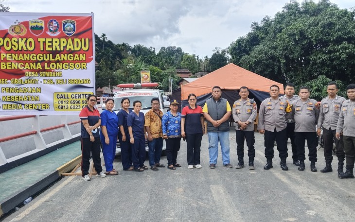Polrestabes Medan Dirikan Posko Terpadu Penanggulangan Bencana Longsor di Desa Sembahe.