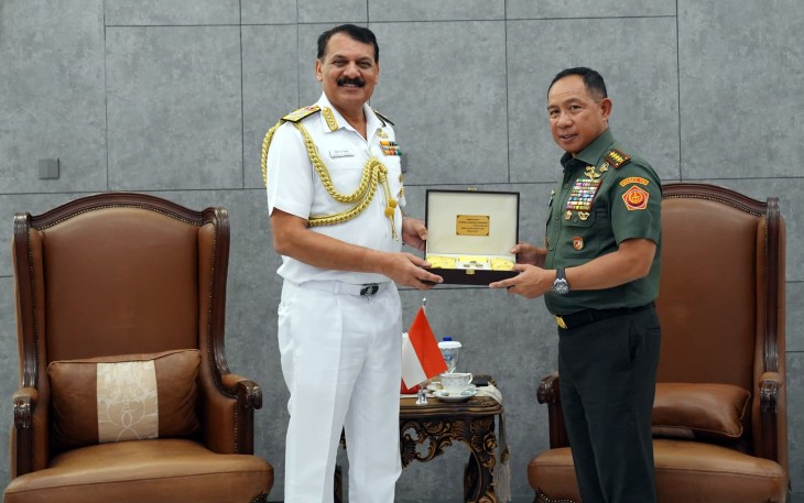 Panglima TNI saat Terima Kunjungan Kehormatan Kepala Staf Angkatan Laut India 