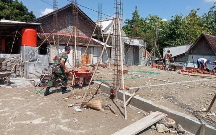Bantu bangun masjid di wilayah desa binaan 