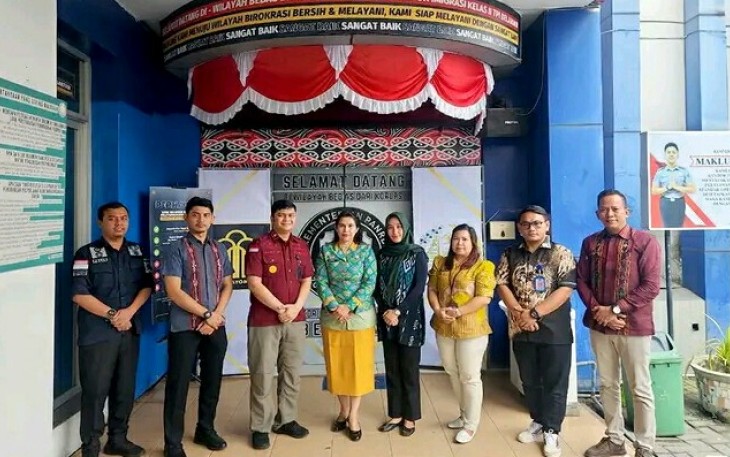 Kabag HAM Flora Nainggolan Melakukan Kunjungan ke Imigrasi Kelas II Belawan.