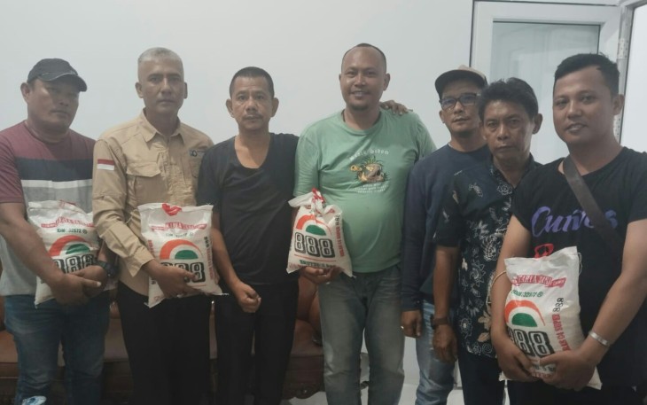 Chairum Lubis SH Serahkan Bantuan Sembako kepada Pengurus dan Anggota Pewarta Polrestabes Medan