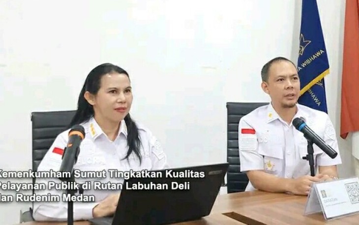 Flora Nainggolan Bersama Tim Melakukan Pendampingan Monitoring dan Evaluasi Pelayanan Publik.