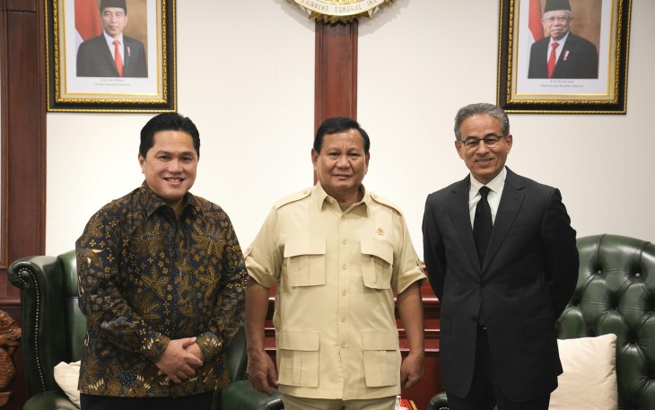 Menteri Pertahanan RI Prabowo Subianto menerima kunjungan Menteri Badan Usaha Milik Negara (BUMN) Erick Thohir dan pendiri Emaar Properties, pengusaha properti asal Uni Emirat Arab dan pemilik gedung tertinggi di dunia Burj Khalifa, Mohamed Ali Rashed Alabbar.