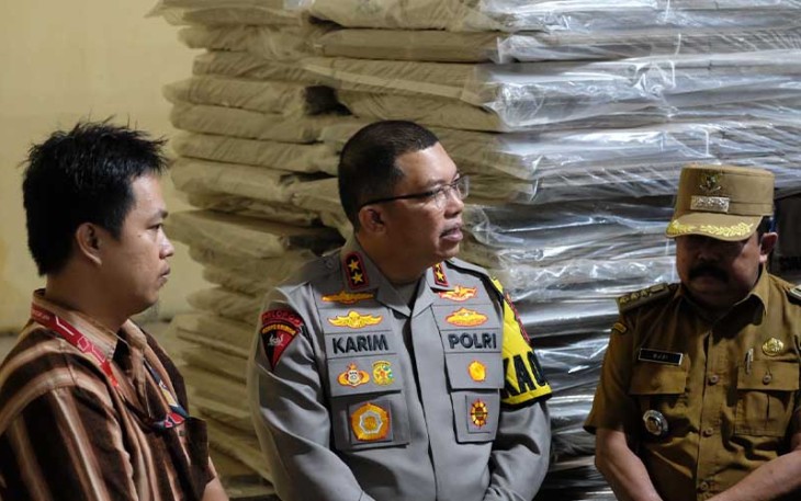 Kapolda Banten saat Cek Gudang Logistik Pemilu 2024 wilayah Kota Serang
