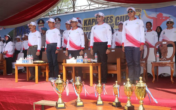Pembukaan Turnamen Bola Voli Pantai Kapolres Tulungagung Cup 2024