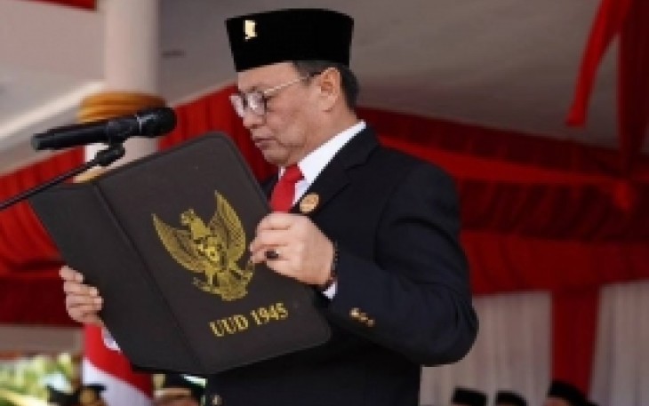 Ketua DPRD BS Barli Halim saat mengikuti upacara Peringatan Hari Kemerdekaan Republik Indonesia, Sabtu, 17 Agustus 2024.