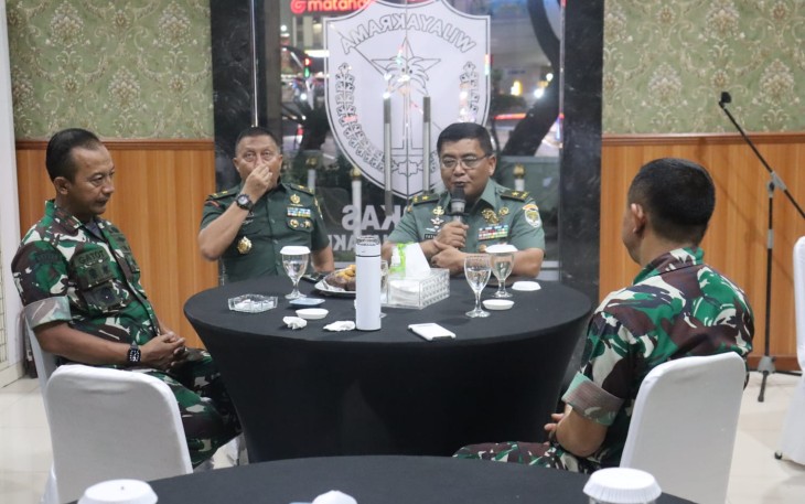Danrem 052/Wkr saat sambut Kunker Kasdam Jaya dan Kapoksahli Pangdam Jaya/Jayakarta
