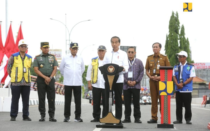 Presiden Joko Widodo kembali meresmikan selesainya penggantian dan/atau duplikasi 6 Jembatan Callender Hamilton (CH) yang berada dalam sistem jaringan jalan nasional dan jalur logistik di lintas Utara Provinsi Jawa Tengah