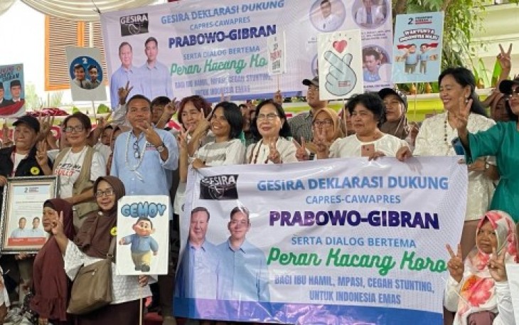 Para petani pembudi daya kacang koro yang tergabung dalam Gerakan Srikandi Indonesia Raya (Gesira) mendeklarasikan dukungan kepada calon presiden dan calon wakil presiden nomor urut 02 Prabowo Subianto-Gibran Rakabuming Raka di Pilpres 2024