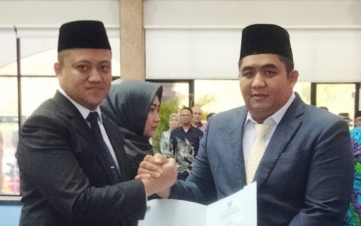 Bupati Bintan Roby Kurniawan SPWK saat Lantik Kepala Diskominfo dan DLH Definitif