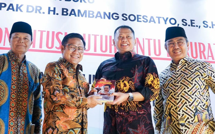 Bamsoet saat peluncuran buku ke-32 karya Bamsoet berjudul 'Konstitusi Butuh Pintu Darurat: Urgensi Memulihkan Wewenang Subjektif Superlatif MPR RI', di Jakarta, Rabu (17/1/24).