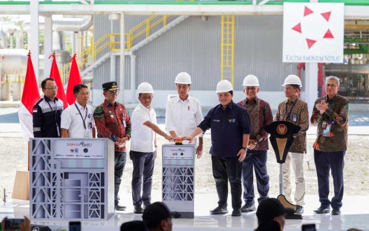 Presiden Republik Indonesia Joko Widodo meresmikan Pabrik Amonium Nitrat BUMN pertama di Indonesia, PT Kaltim Amonium Nitrat (KAN), di kawasan Kaltim Industrial Estate (KIE) di Bontang, Kalimantan Timur.