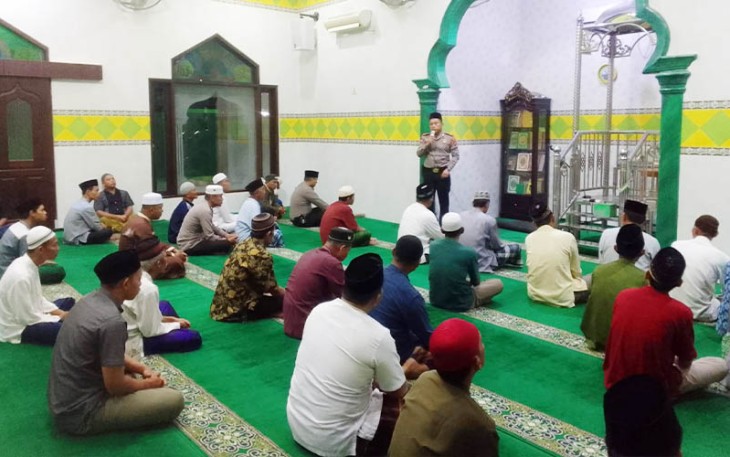 Kasat Binmas Polrestabes Medan Safari Subuh
