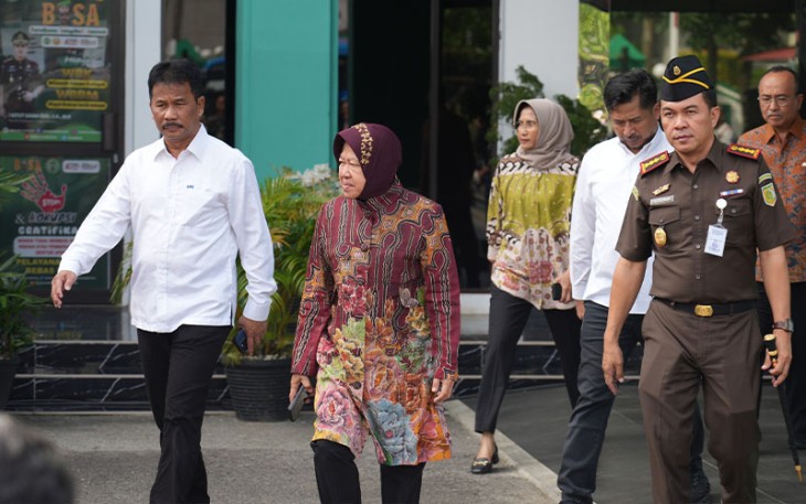 Kepala BP Batam sekaligus Wali Kota Batam, Muhammad Rudi saat bersama Menteri Sosial Republik Indonesia, Hj. Tri Rismaharini.