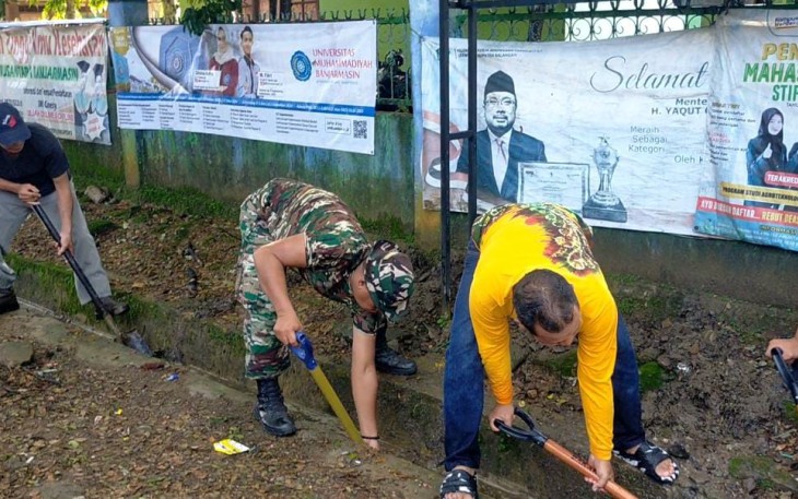 Karya Bakti Koramil Halong