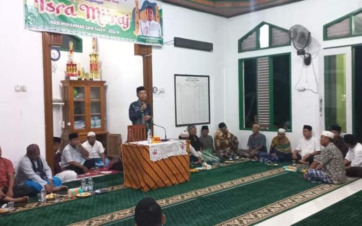 Wabup Pasbar dan Ketua DPRD Hadiri Peringatan Isra Mikraj di Surau Nurul Huda Nagari Ophir
