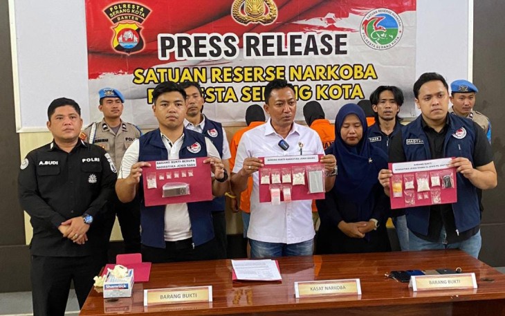 Satresnarkoba Polresta Serang Kota gelar Presscon ungkap kasus Narkotika jenis Sabu berhasil meringkus 6 pengedar narkotika jenis Sabu dan Pil Ekstasi pada Rabu (31/01).