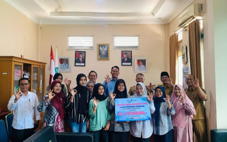 Bank Nagari Cabang Simpang Empat Salurkan Dana CSR Senilai Rp 110 Juta Kepada 76 Mahasiswa Aktif Pasaman Barat